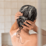 Głęboko regenerująca maska do włosów suchych, zniszczonych i puszących się REGENERATING